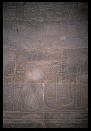 karnak_erection